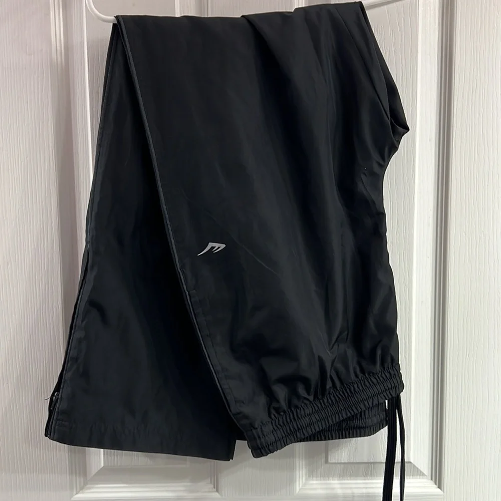 Workout pants